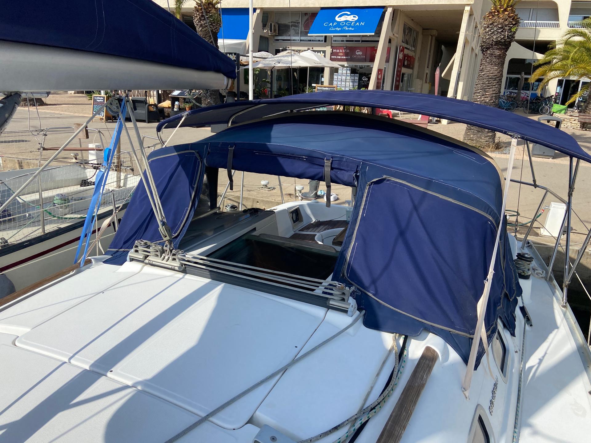 slider 3 Beneteau Oceanis 323 Clipper